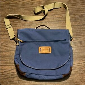 Esprit VINTAGE Rough Ready Messenger Bag